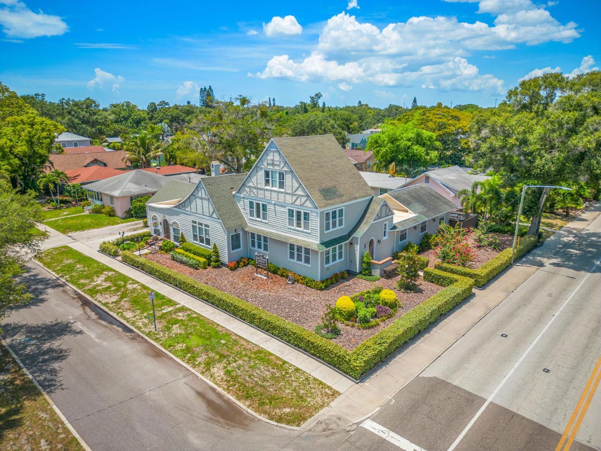 Bed and Breakfast The Kenwood Gables à St. Petersburg Extérieur photo