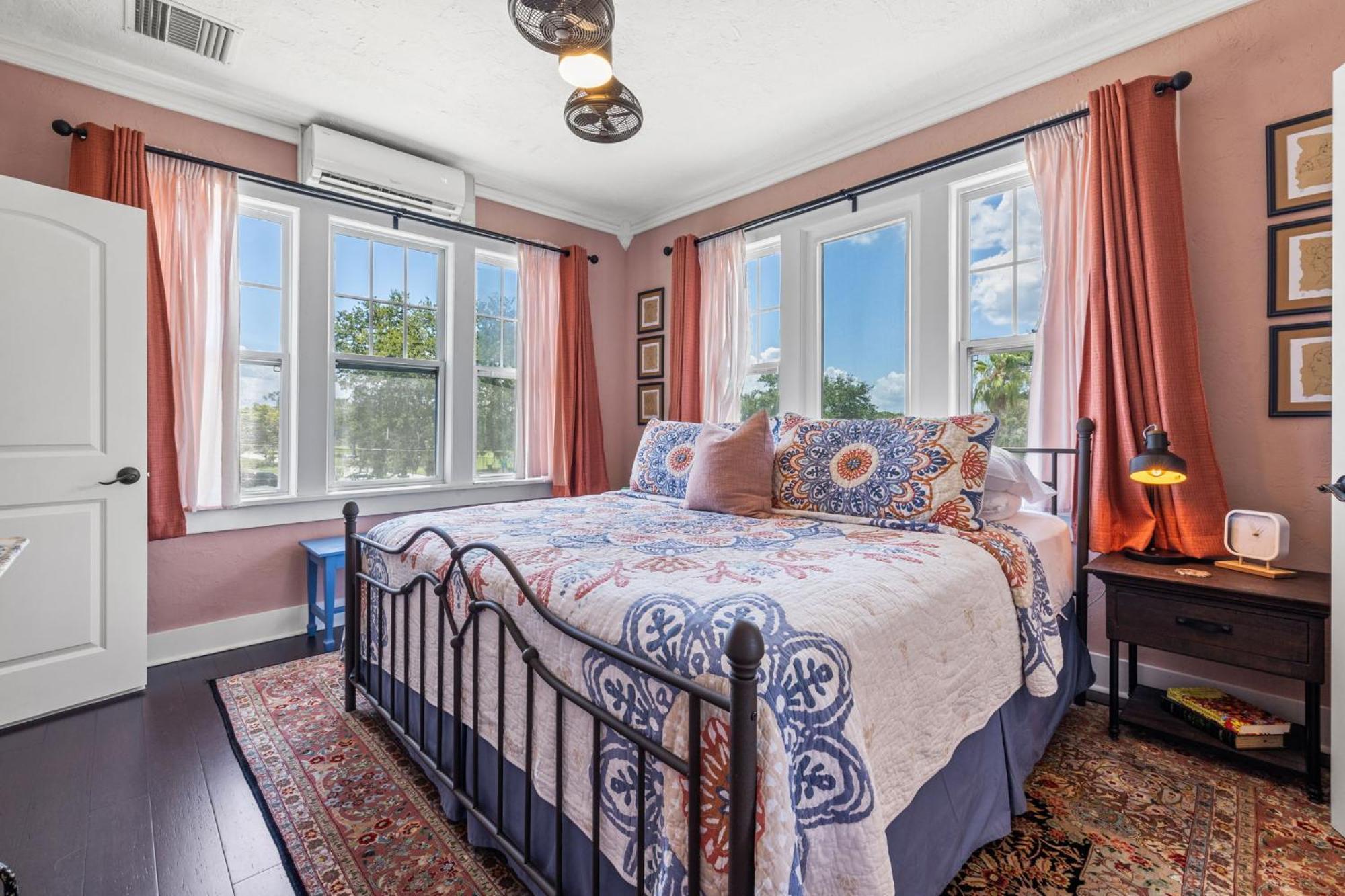 Bed and Breakfast The Kenwood Gables à St. Petersburg Extérieur photo